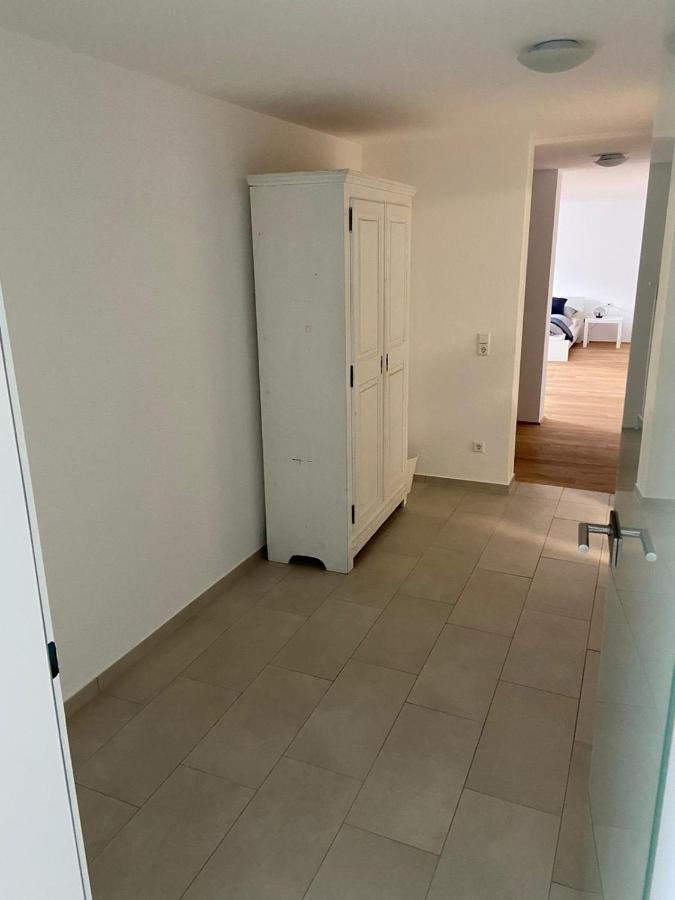 Grosszugiges Apartment In บีเบอราค อันแดร์ ริสส์ ภายนอก รูปภาพ